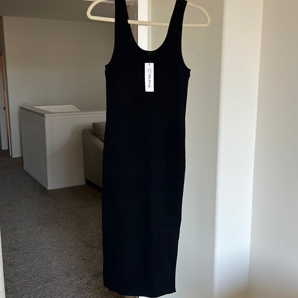 Fitted tank top dress with side slit